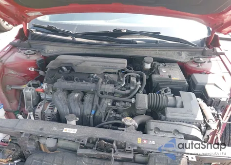 2021 Hyundai Elantra Sel z USA, uszkodzony, nr VIN KMHLM4AG5MU128166